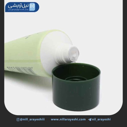 ماسک تیوپی حذف جوش سر سیاه چای سبز بیوآکوا کد bqy77900